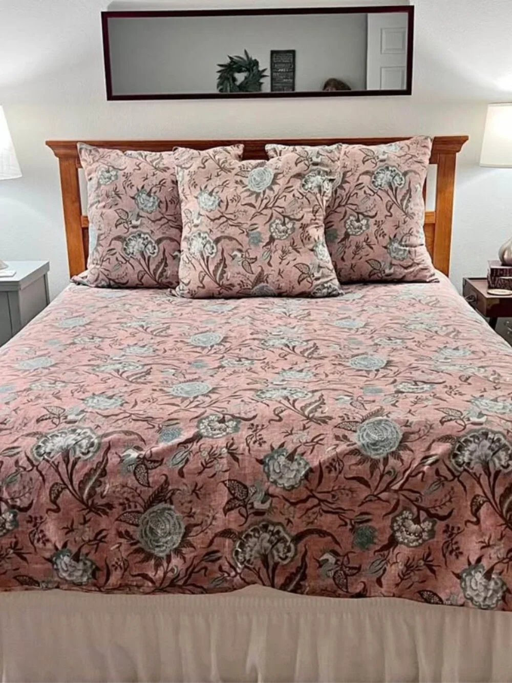 Pottery Barn ELLA Pink Full/Queen Reversible 5-PCS Duvet Cover Set. 3 Euro Shams